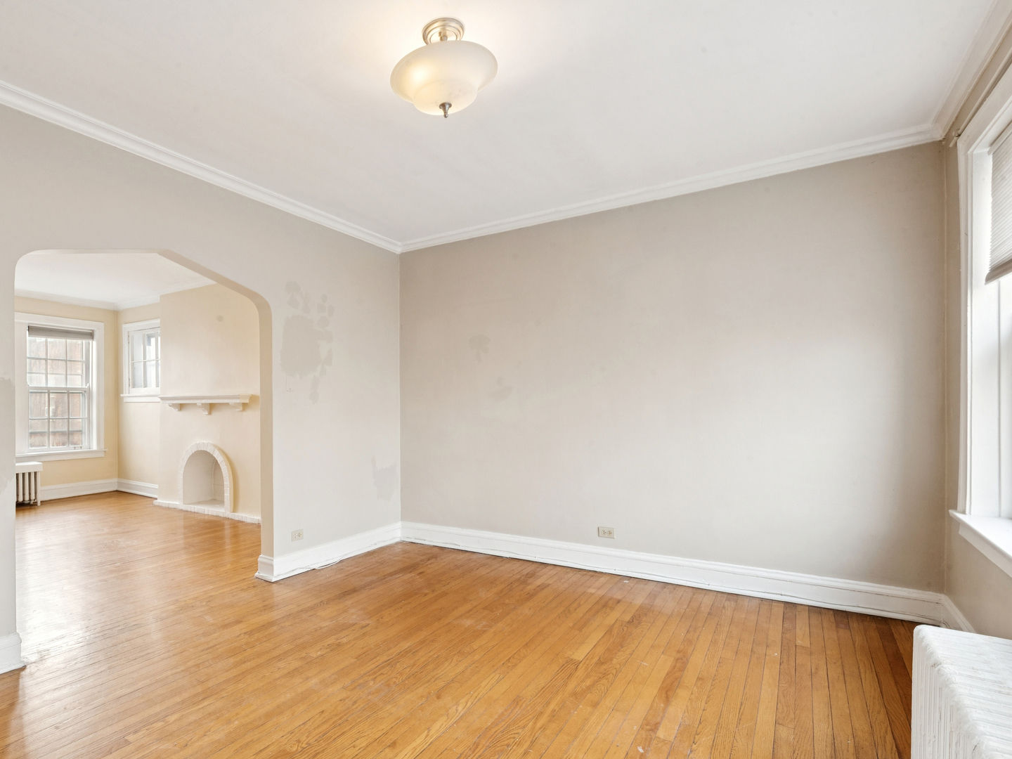 817 BRUMMEL St #2N Evanston, IL 60202