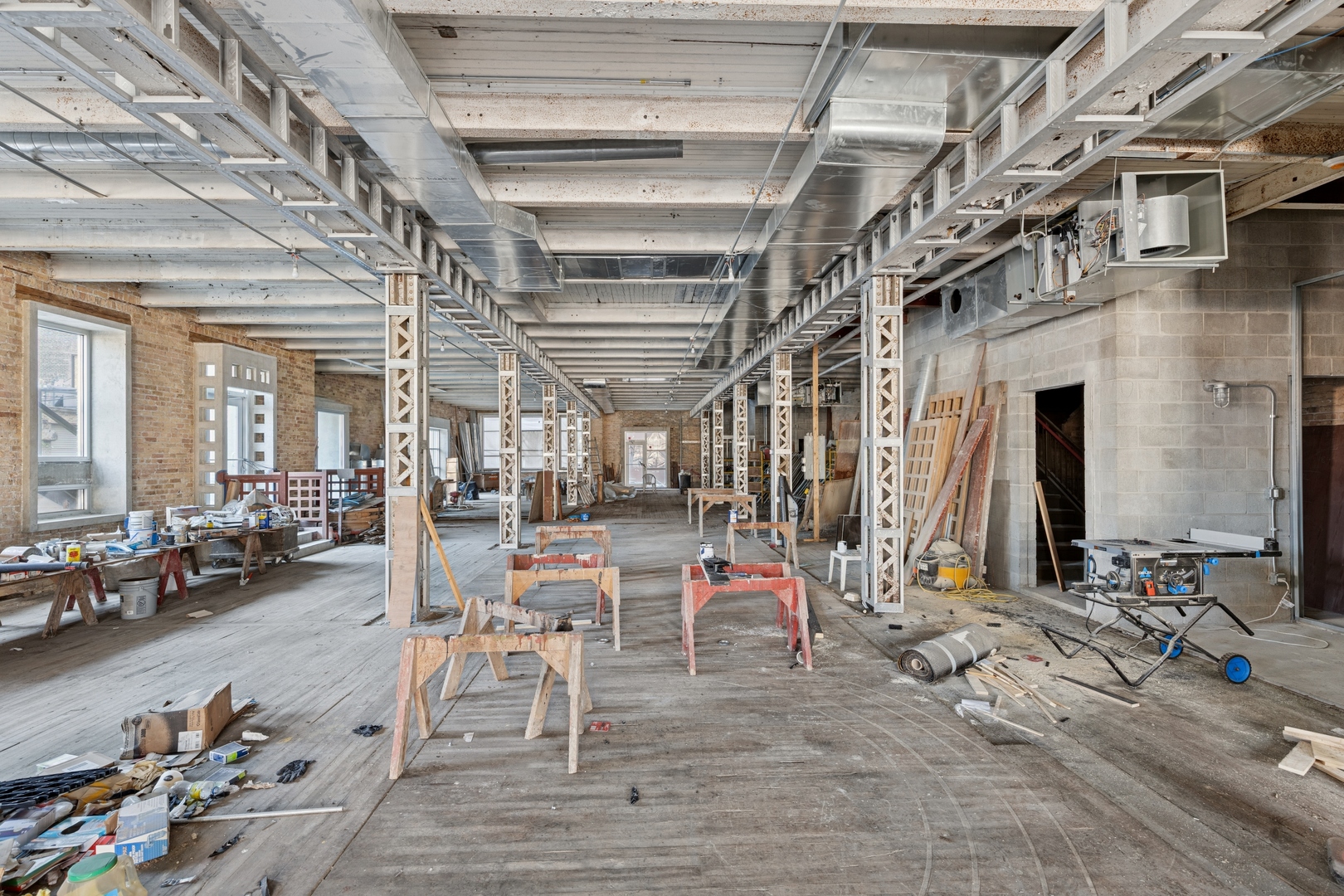 165 N May St Chicago, IL 60607