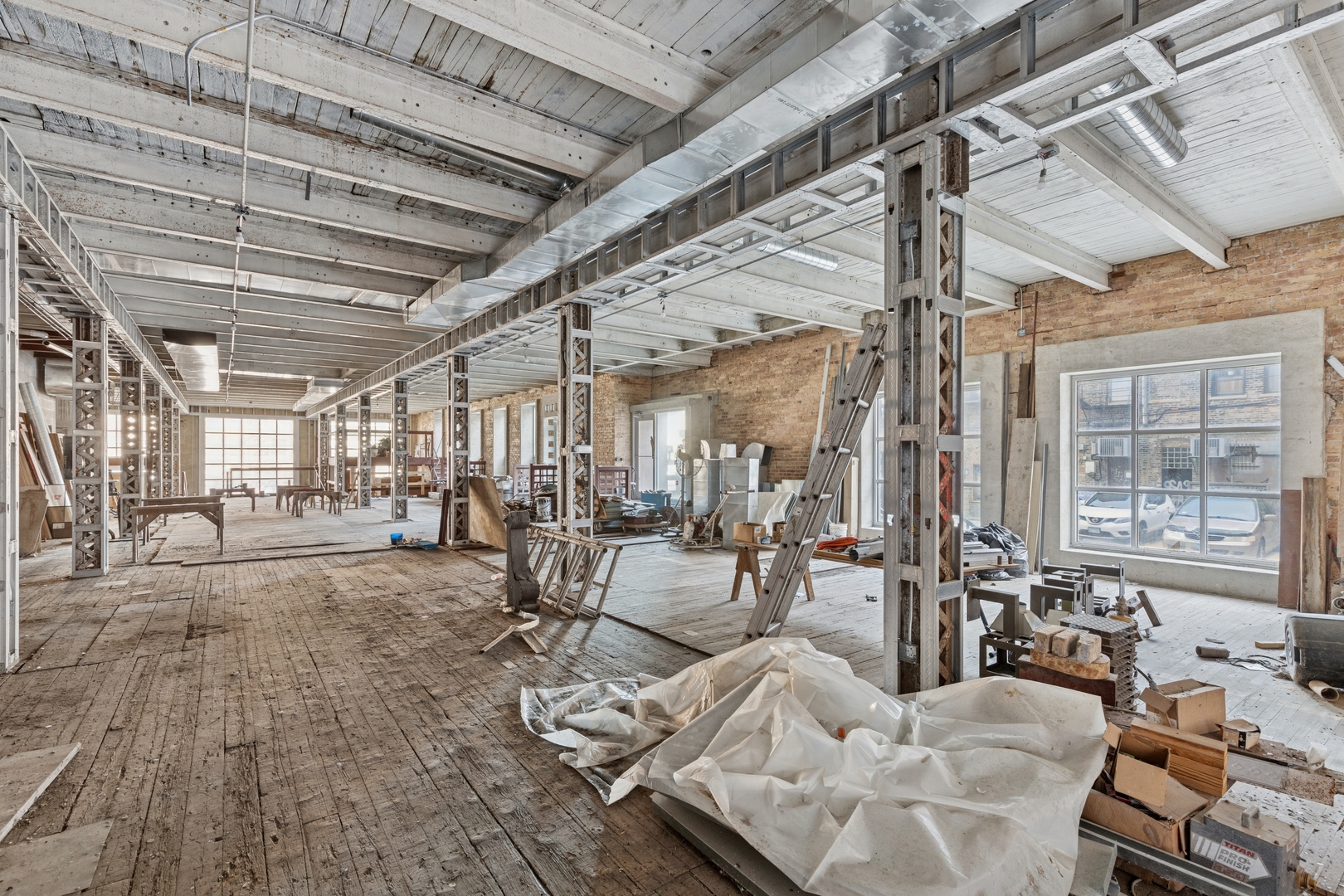 165 N May St Chicago, IL 60607