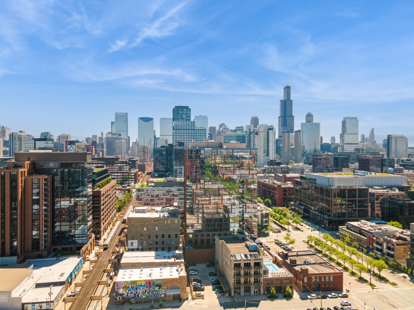 165 N May St Chicago, IL 60607