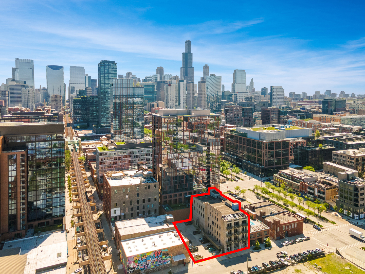 165 N May St Chicago, IL 60607