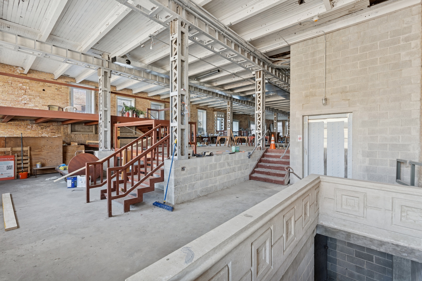 165 N May St Chicago, IL 60607