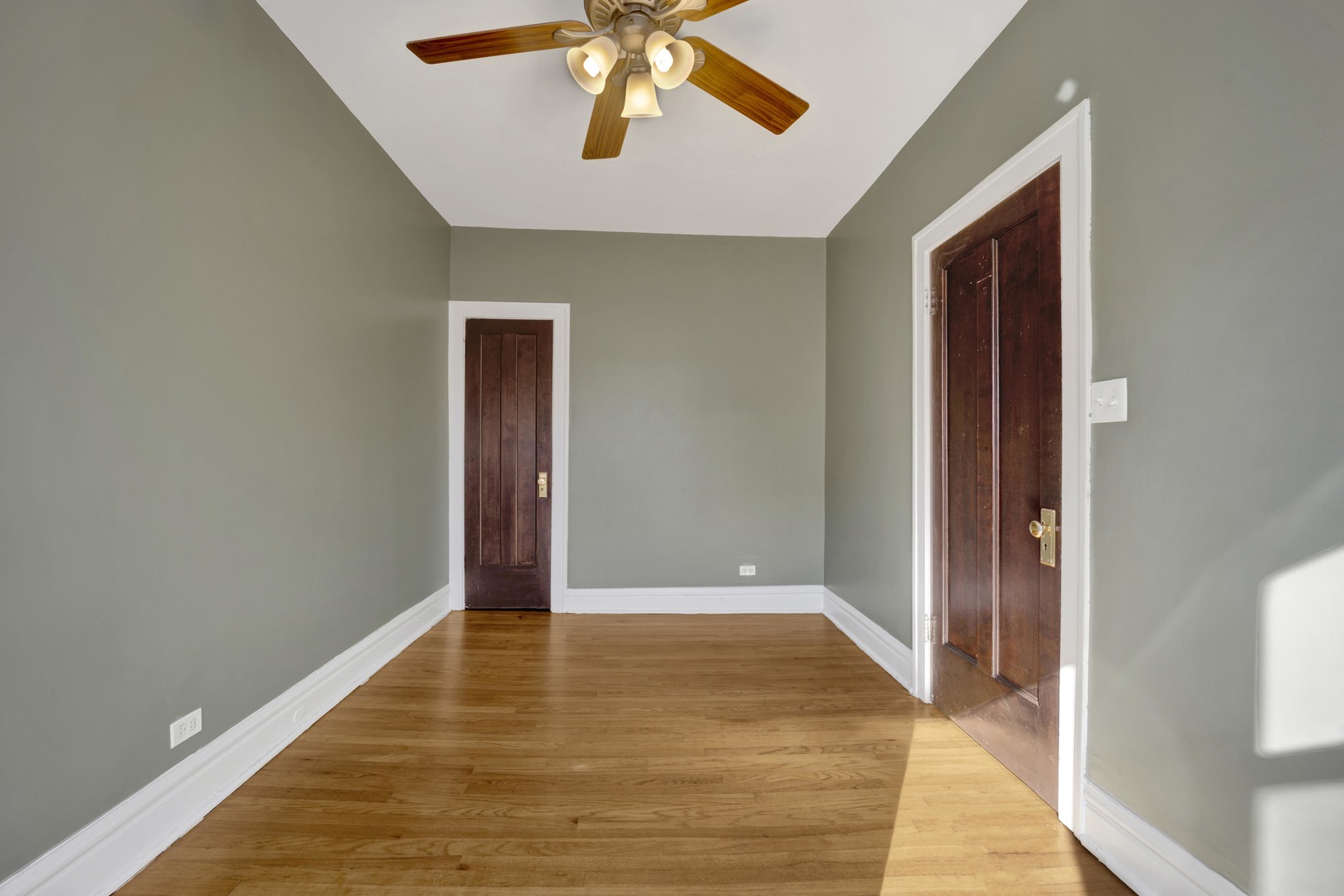 217 Chicago Ave #3 Oak Park, IL 60302