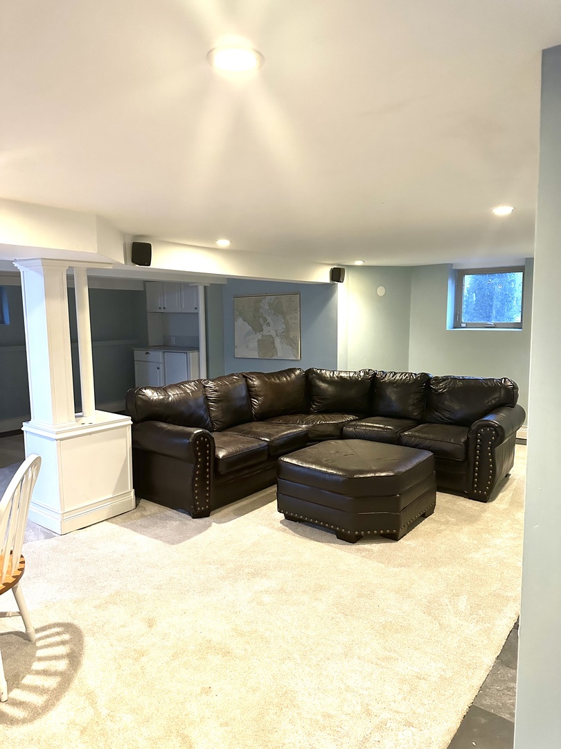 1241 Maple Ave Wilmette, IL 60091