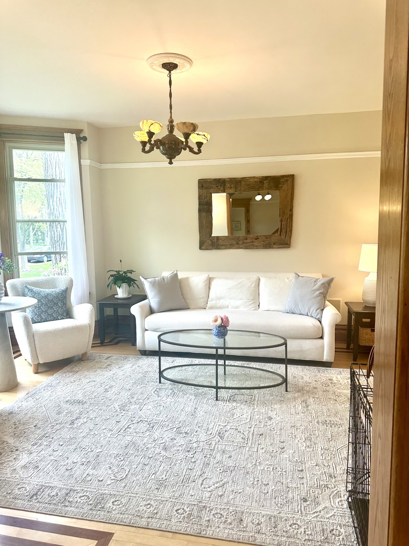 1241 Maple Ave Wilmette, IL 60091