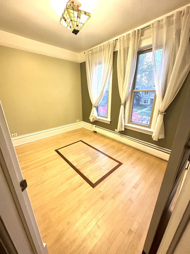 1241 Maple Ave Wilmette, IL 60091