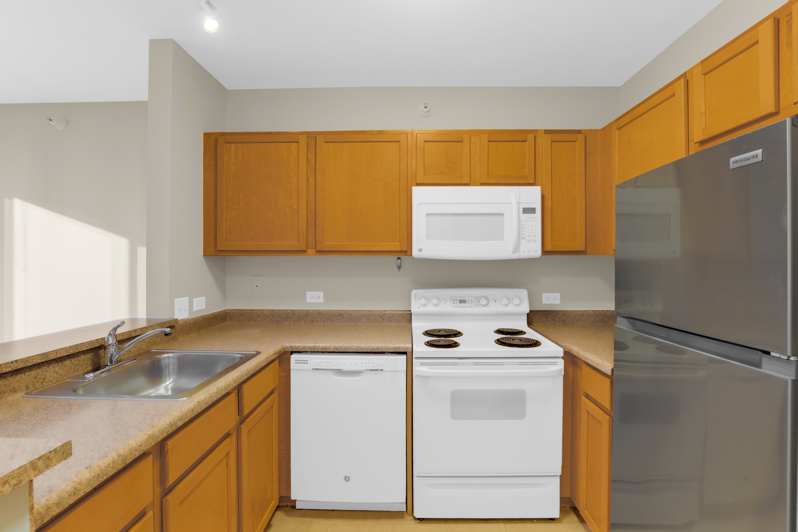 222 N Columbus Dr #611 Chicago, IL 60601