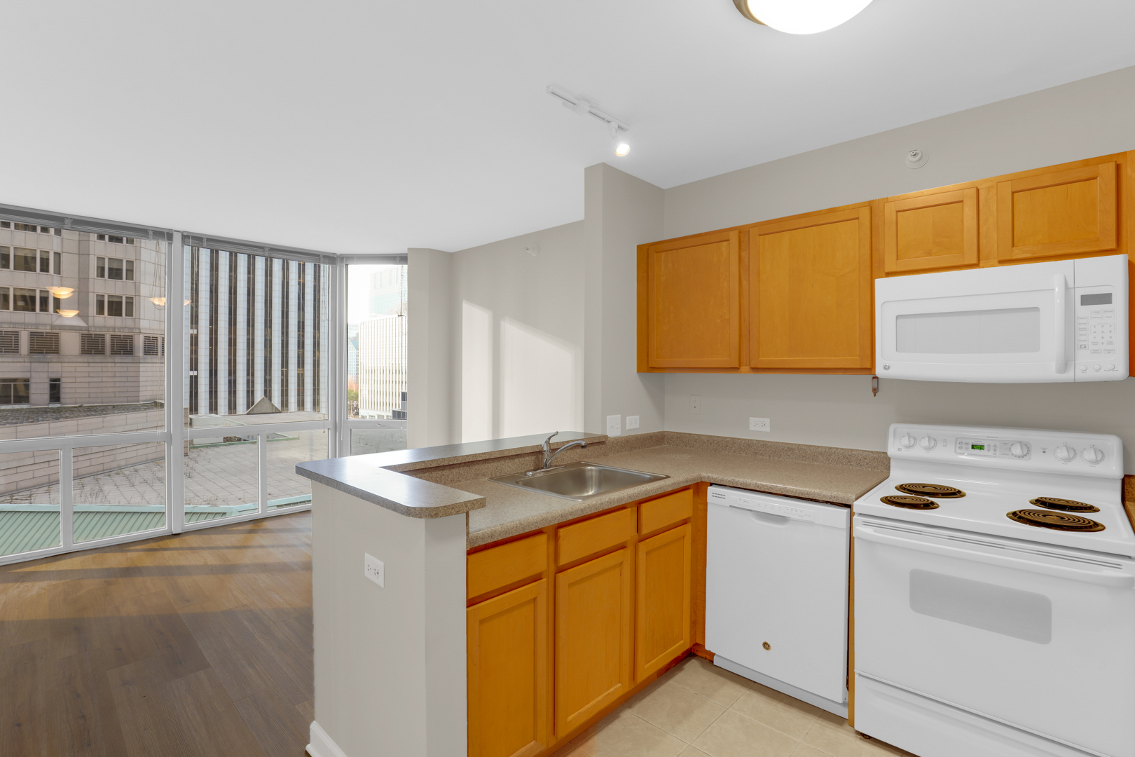 222 N Columbus Dr #611 Chicago, IL 60601