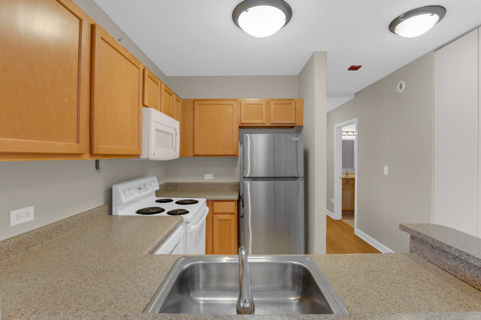 222 N Columbus Dr #611 Chicago, IL 60601