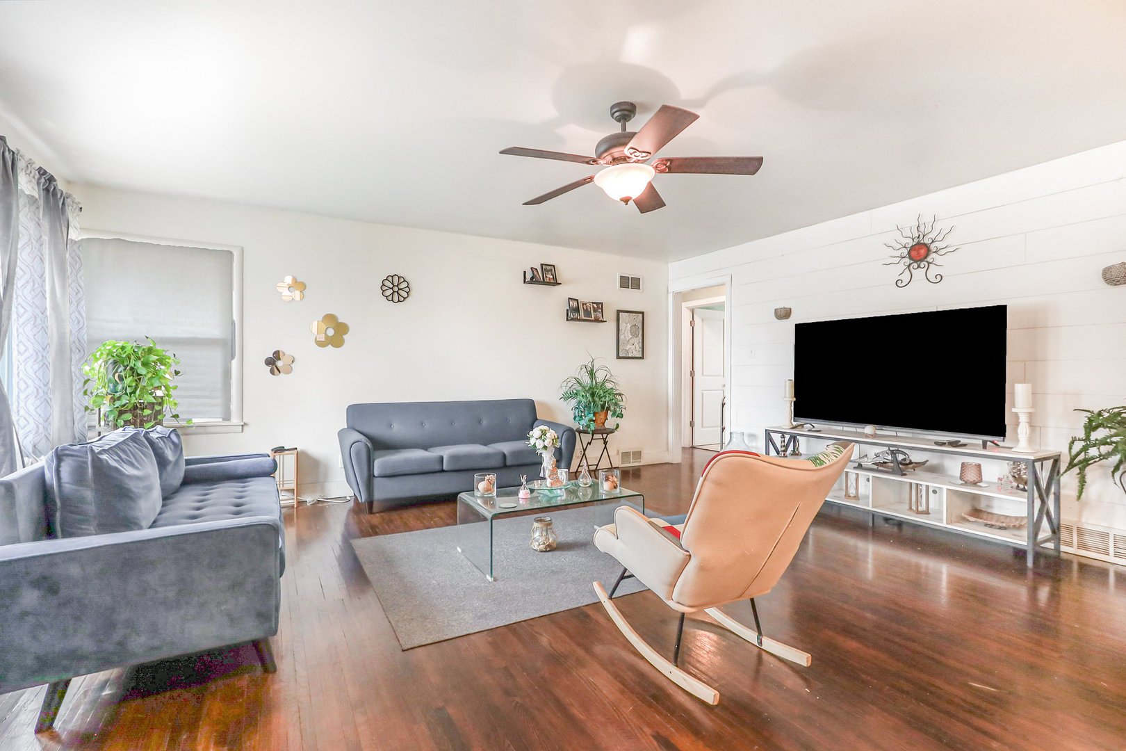 1404 Clara Ave Joliet, IL 60435