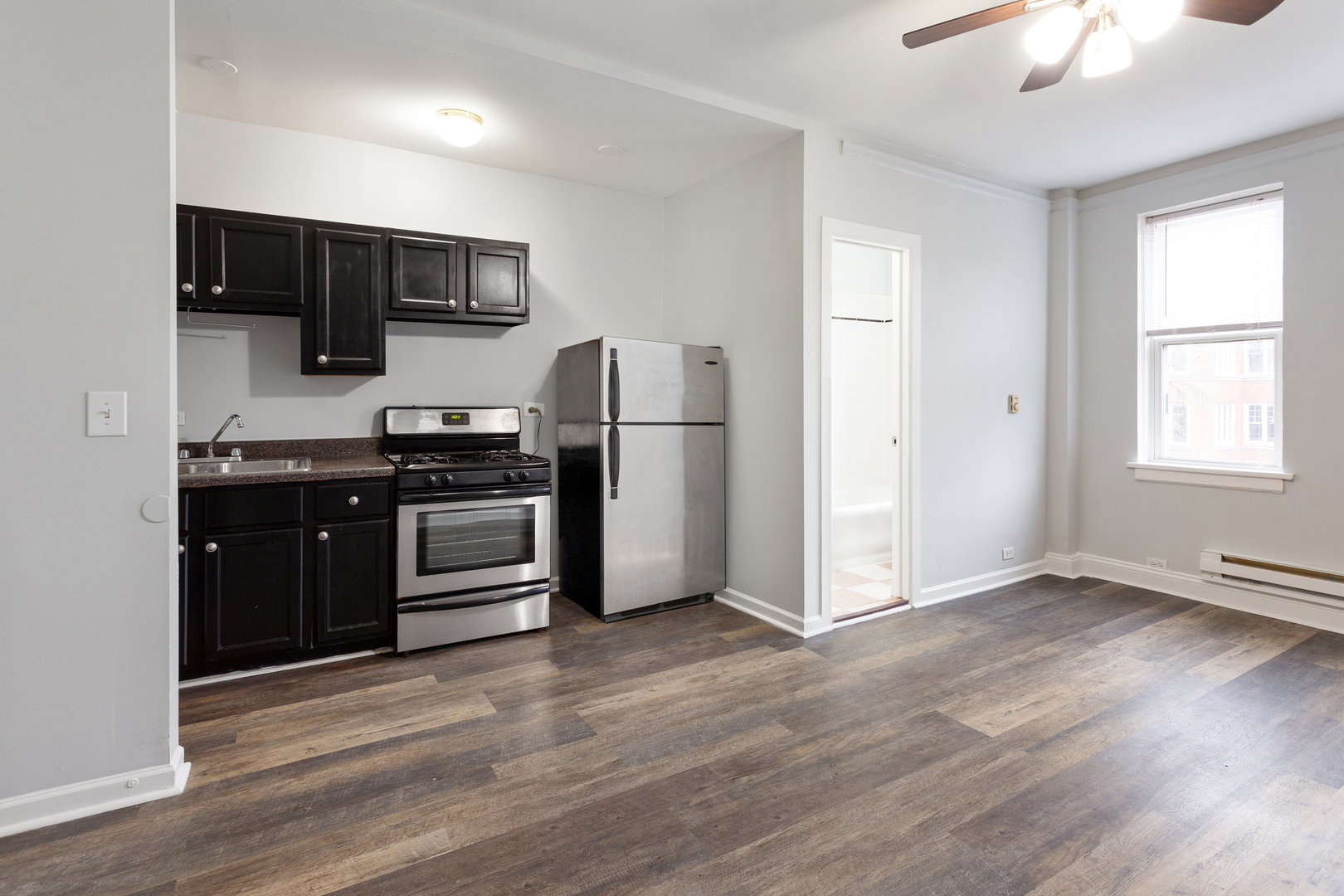 5860 N Kenmore Ave #601 Chicago, IL 60660