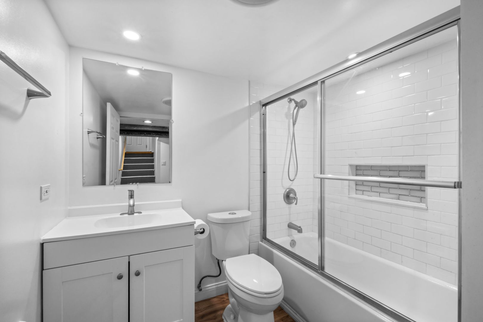 2121 N 75th Ave Elmwood Park, IL 60707