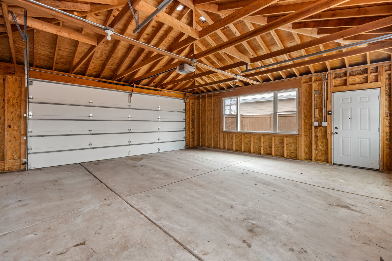 2121 N 75th Ave Elmwood Park, IL 60707