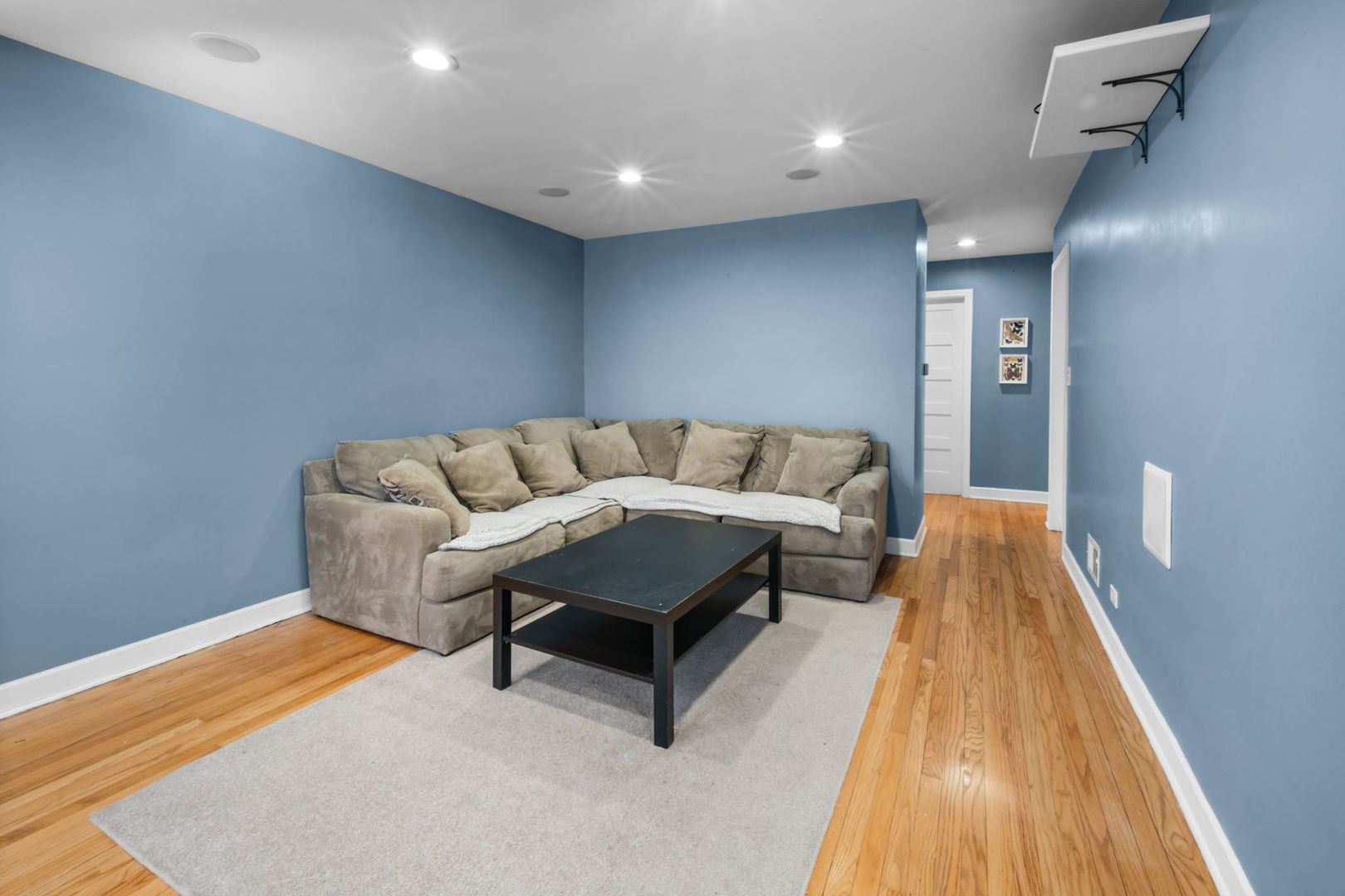 2121 N 75th Ave Elmwood Park, IL 60707