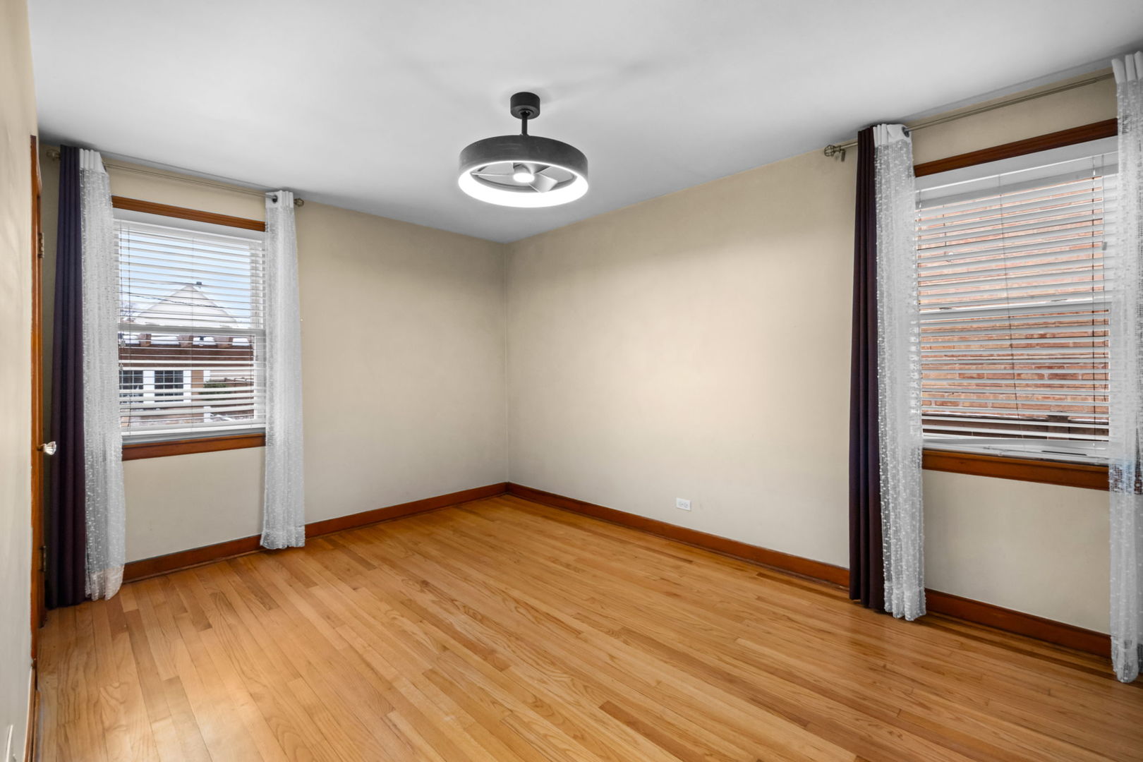 2121 N 75th Ave Elmwood Park, IL 60707