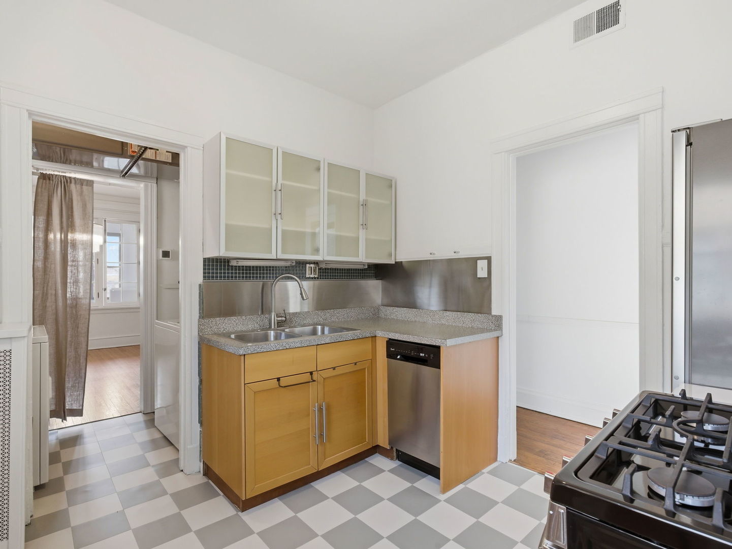 5108 S Woodlawn Ave #3G Chicago, IL 60615