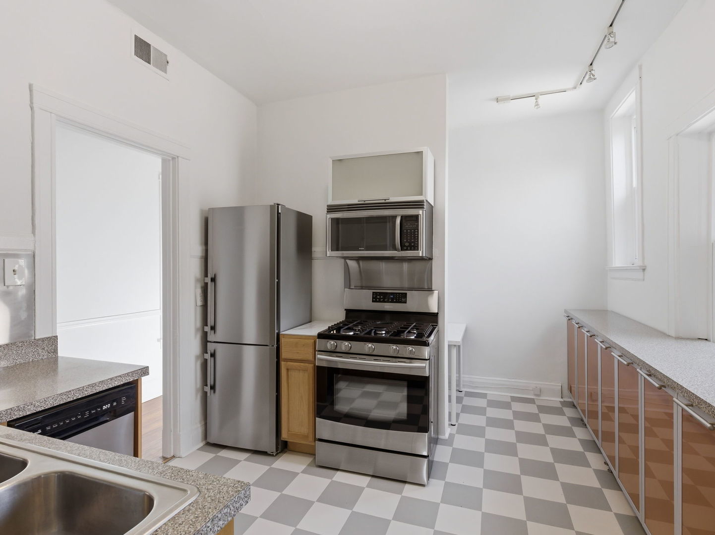 5108 S Woodlawn Ave #3G Chicago, IL 60615