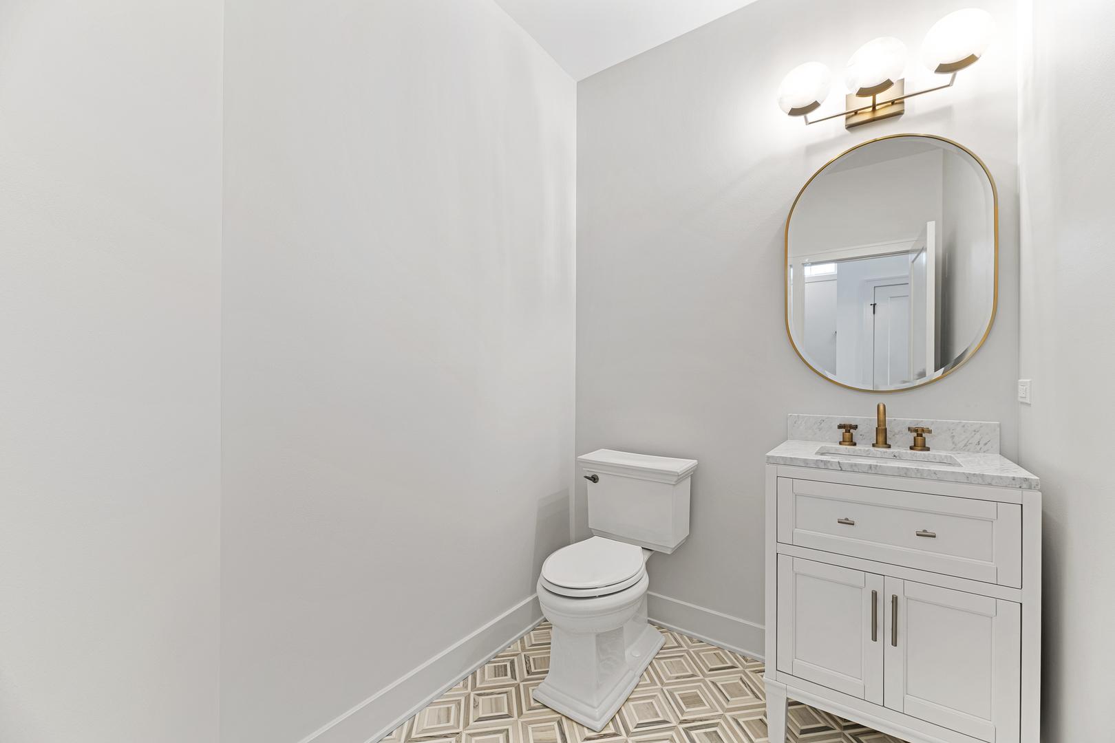 1672 Huntington Ln Highland Park, IL 60035