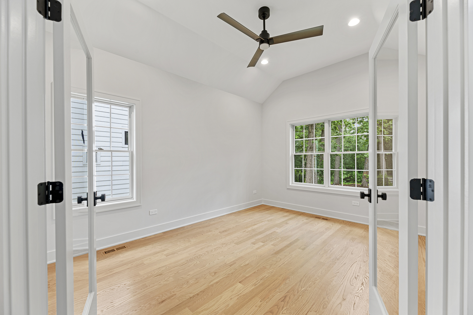 1672 Huntington Ln Highland Park, IL 60035