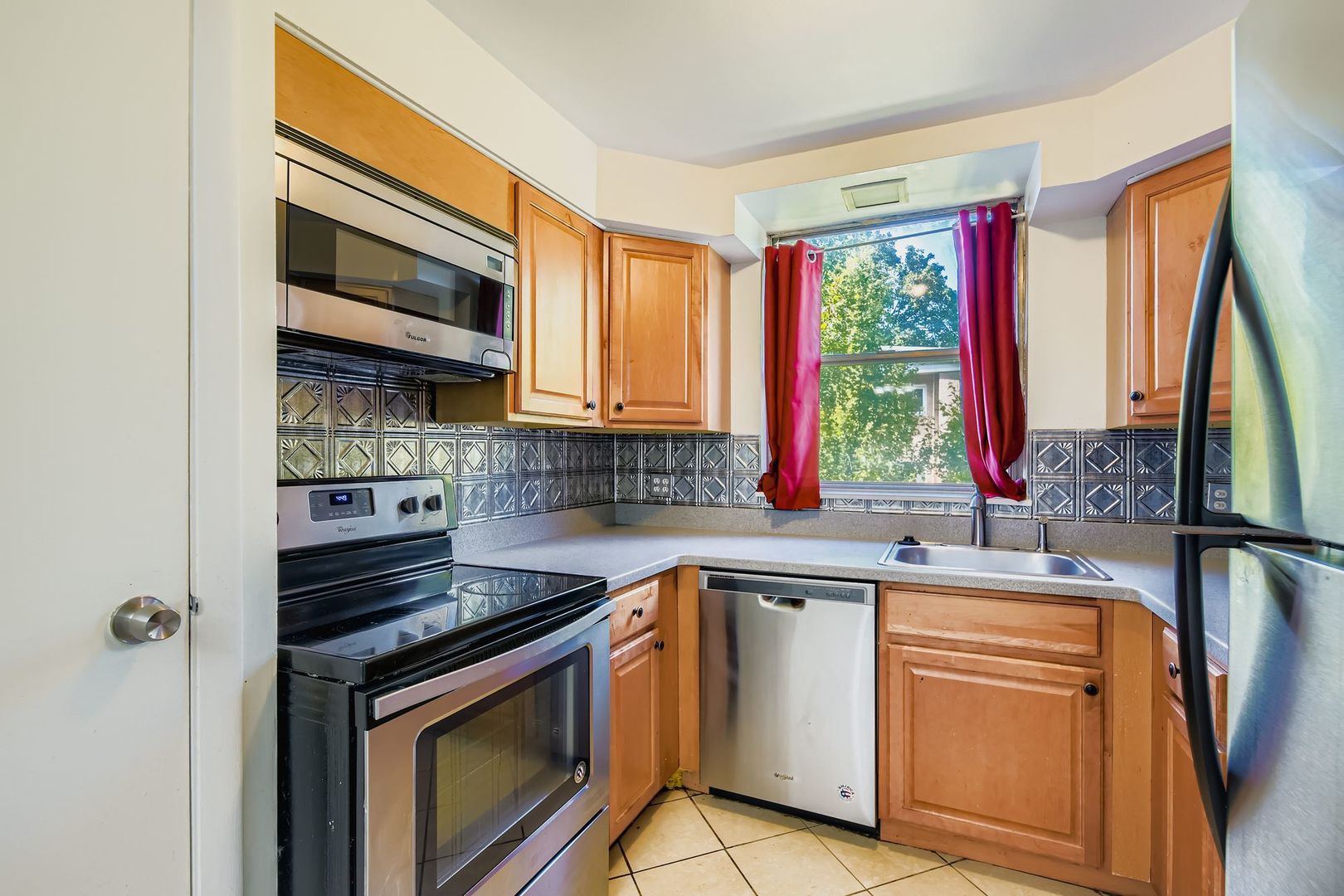 415 Wesley Ave #21 Oak Park, IL 60302