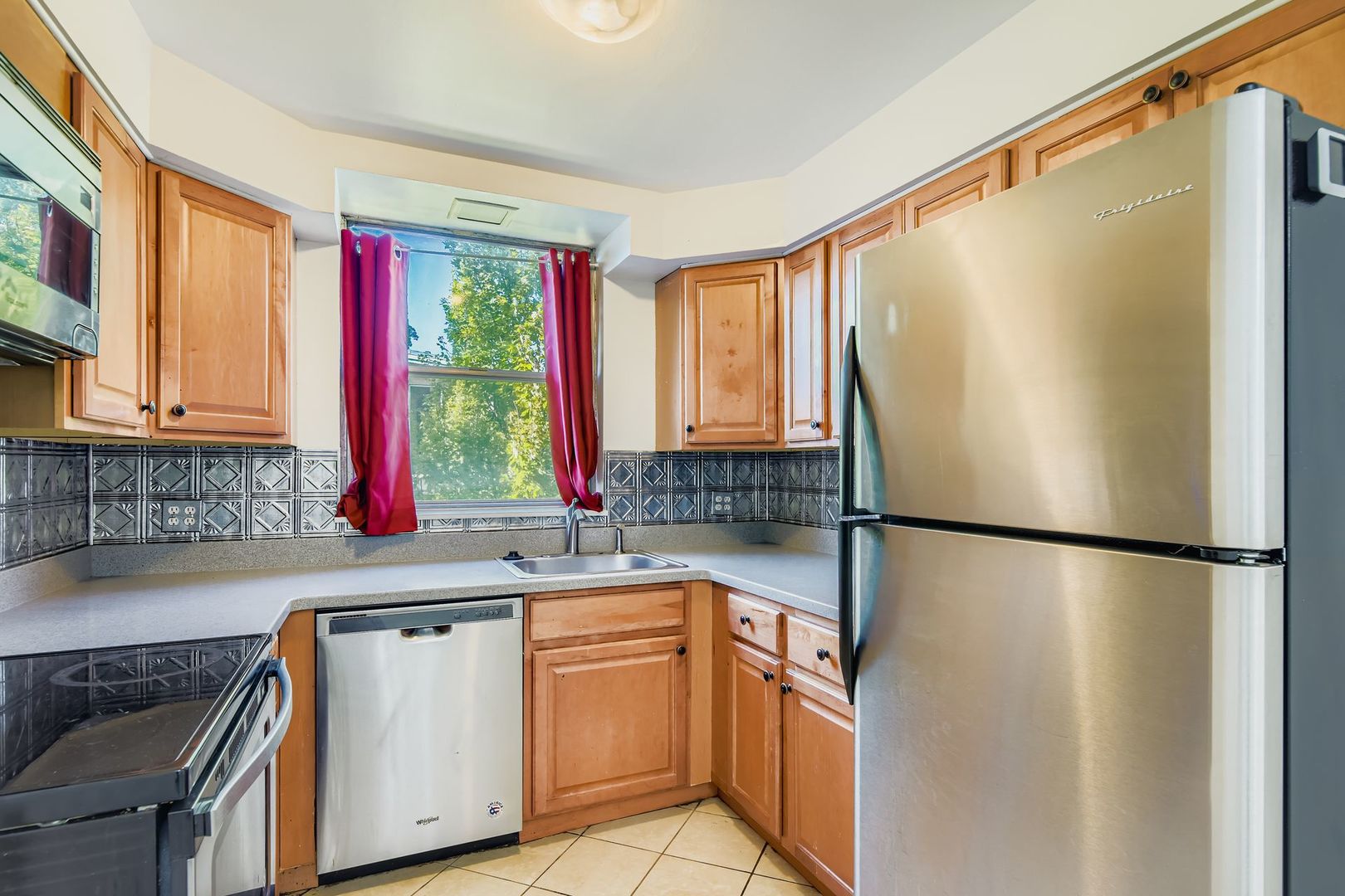 415 Wesley Ave #21 Oak Park, IL 60302