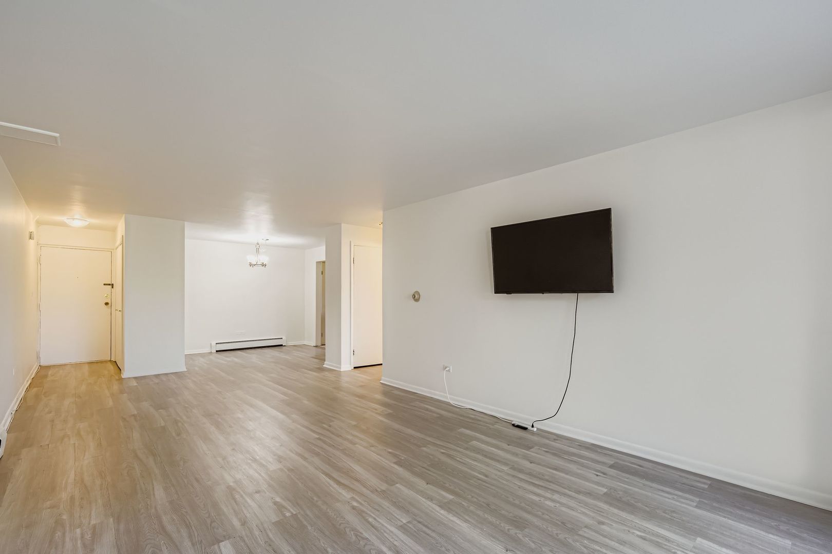 415 Wesley Ave #21 Oak Park, IL 60302