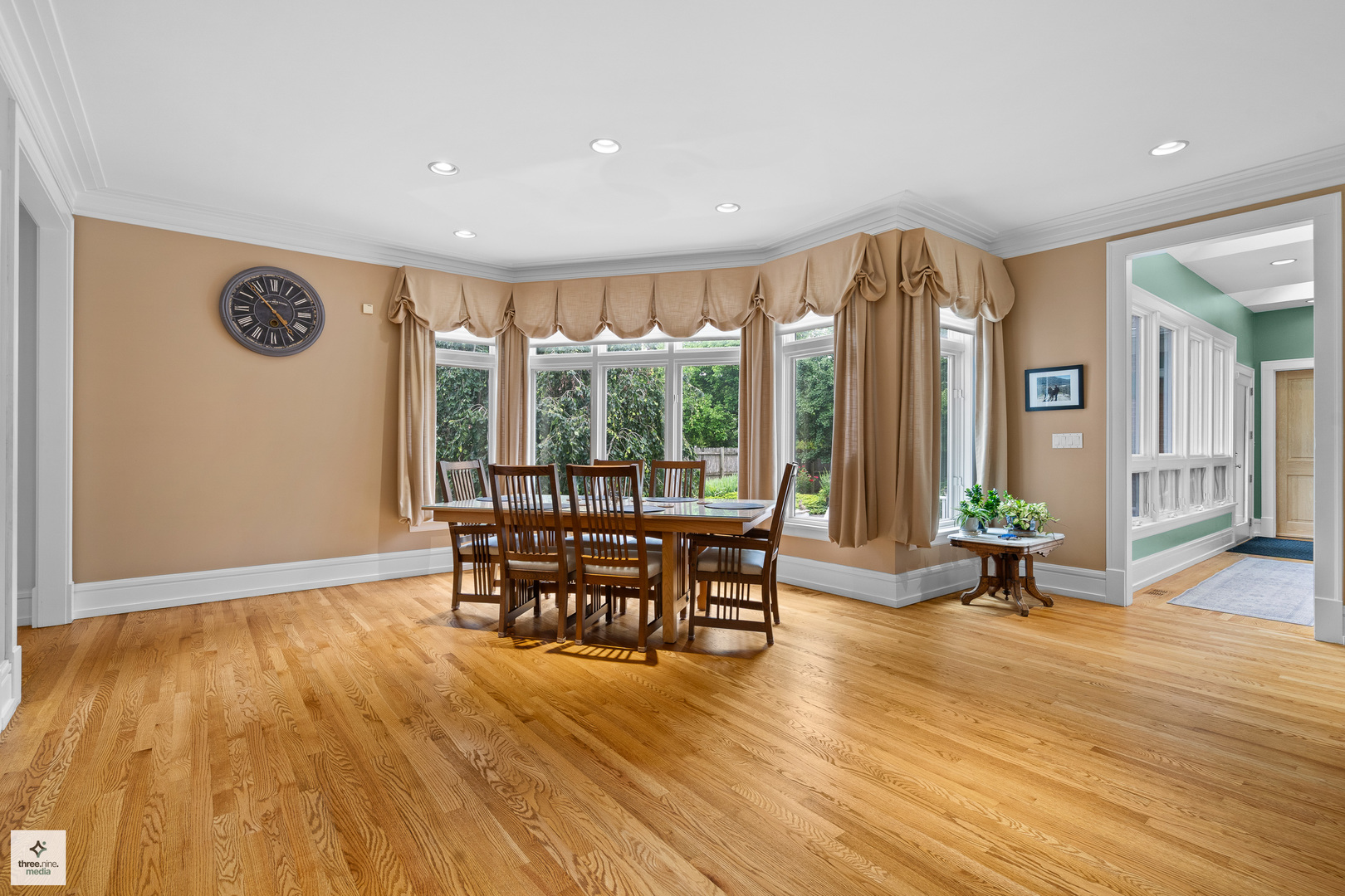 1133 Manor Dr Wilmette, IL 60091