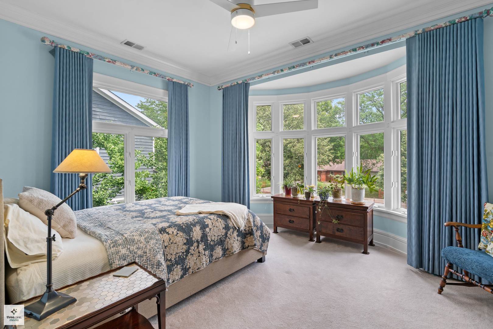 1133 Manor Dr Wilmette, IL 60091