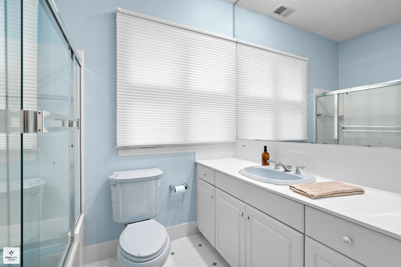 1133 Manor Dr Wilmette, IL 60091