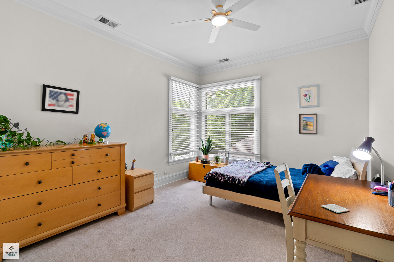 1133 Manor Dr Wilmette, IL 60091