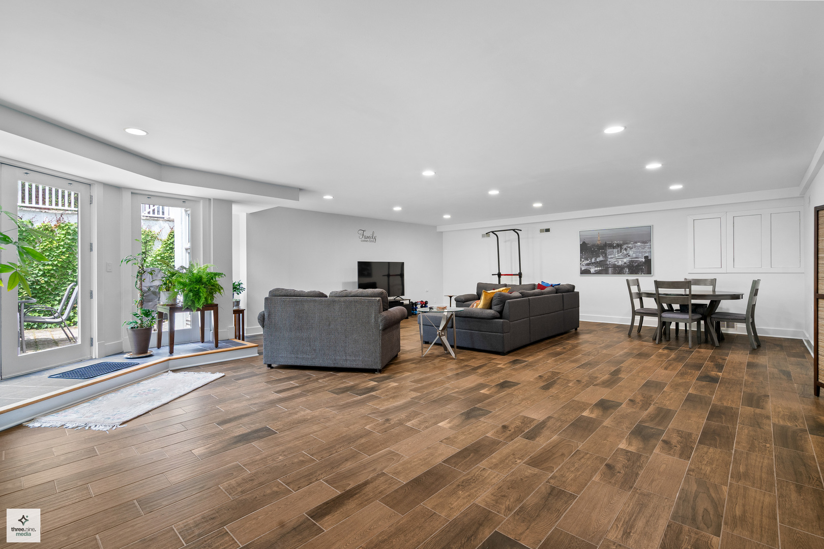 1133 Manor Dr Wilmette, IL 60091