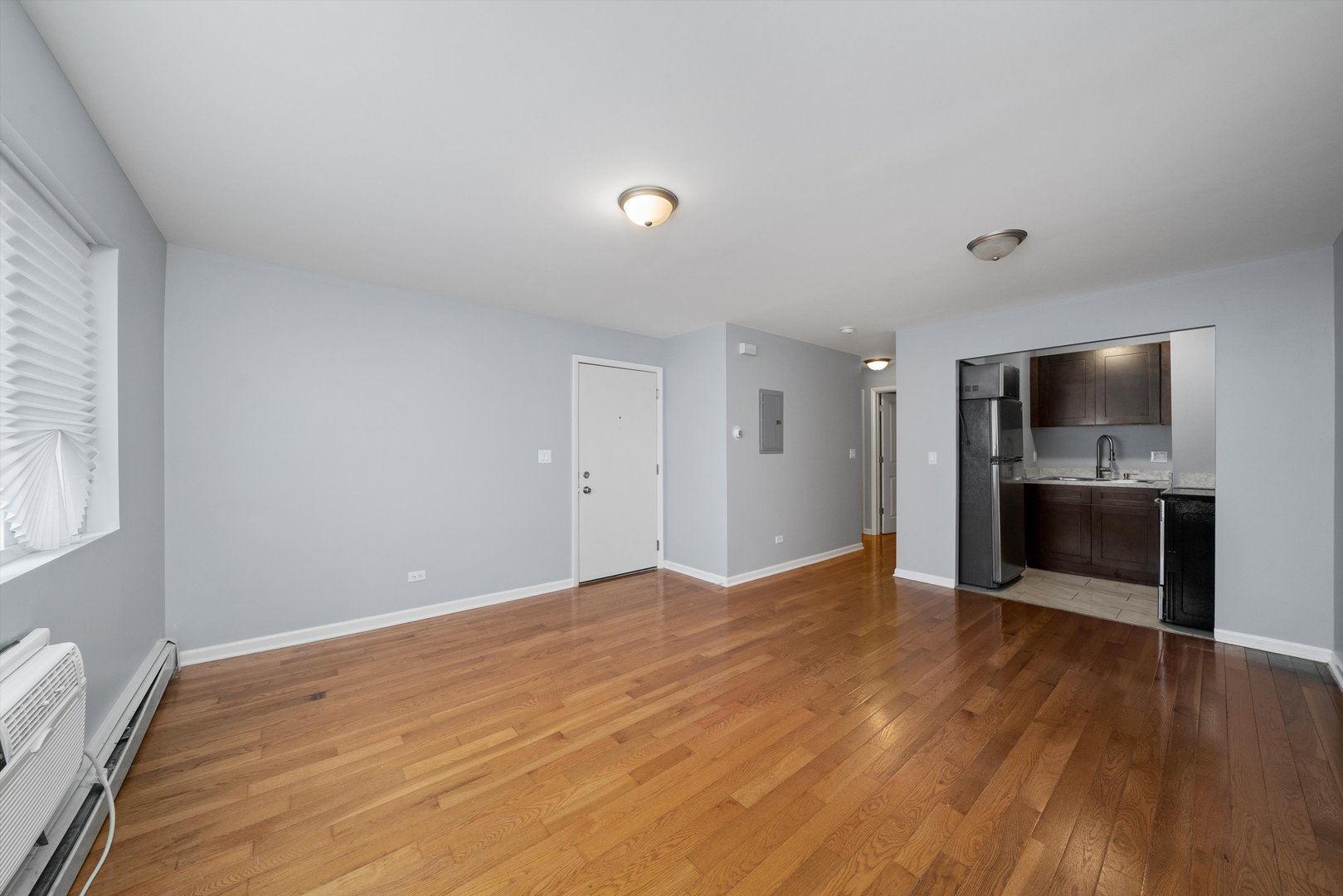 327 S Wisconsin Ave #5B Oak Park, IL 60302