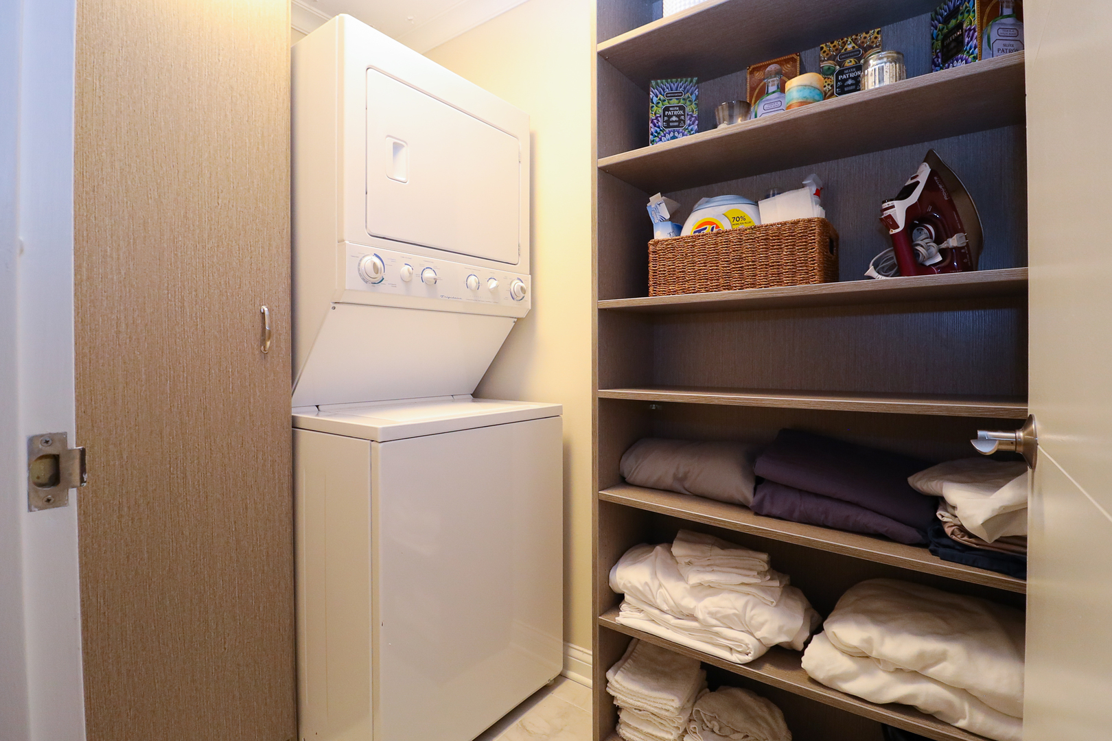 360 E Randolph St #2205 Chicago, IL 60601