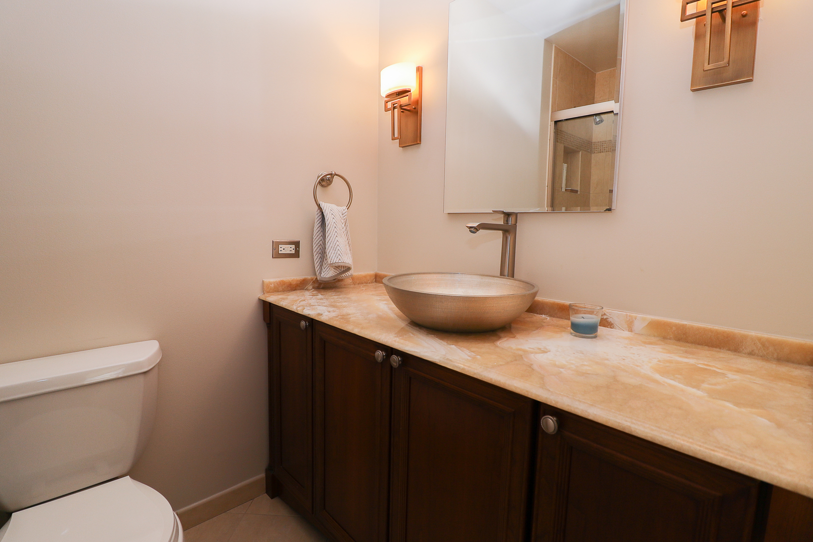 360 E Randolph St #2205 Chicago, IL 60601