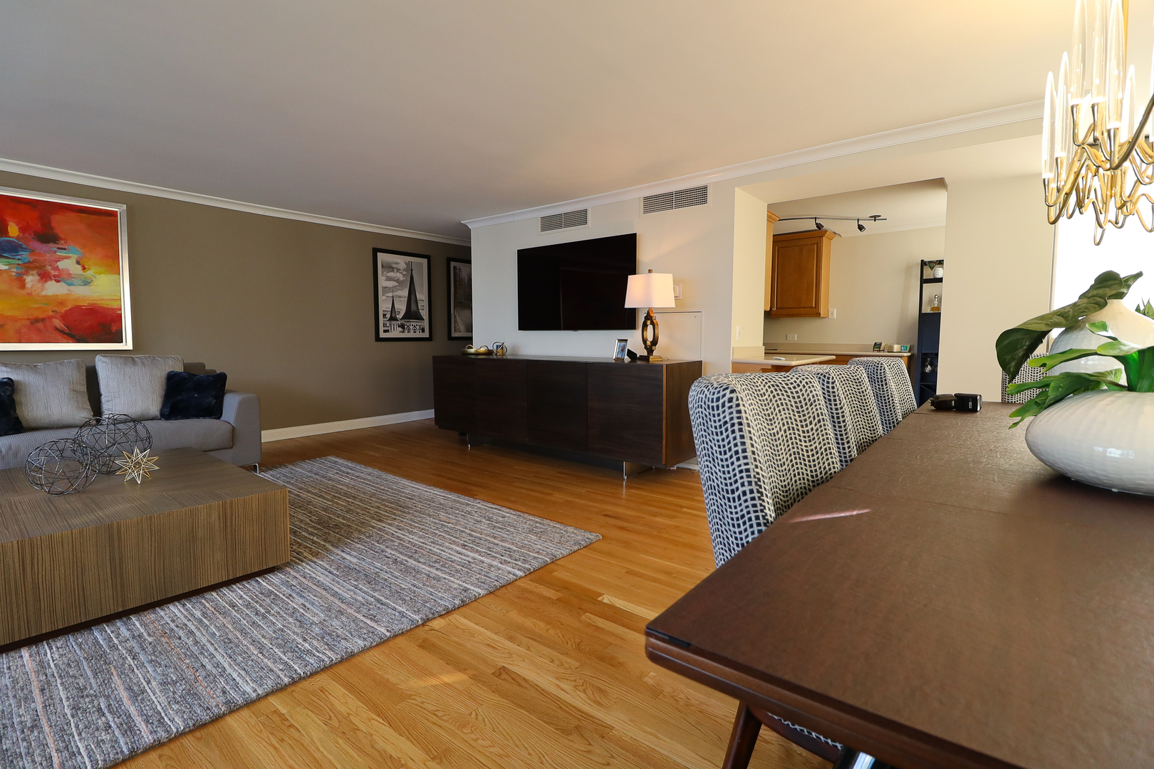 360 E Randolph St #2205 Chicago, IL 60601