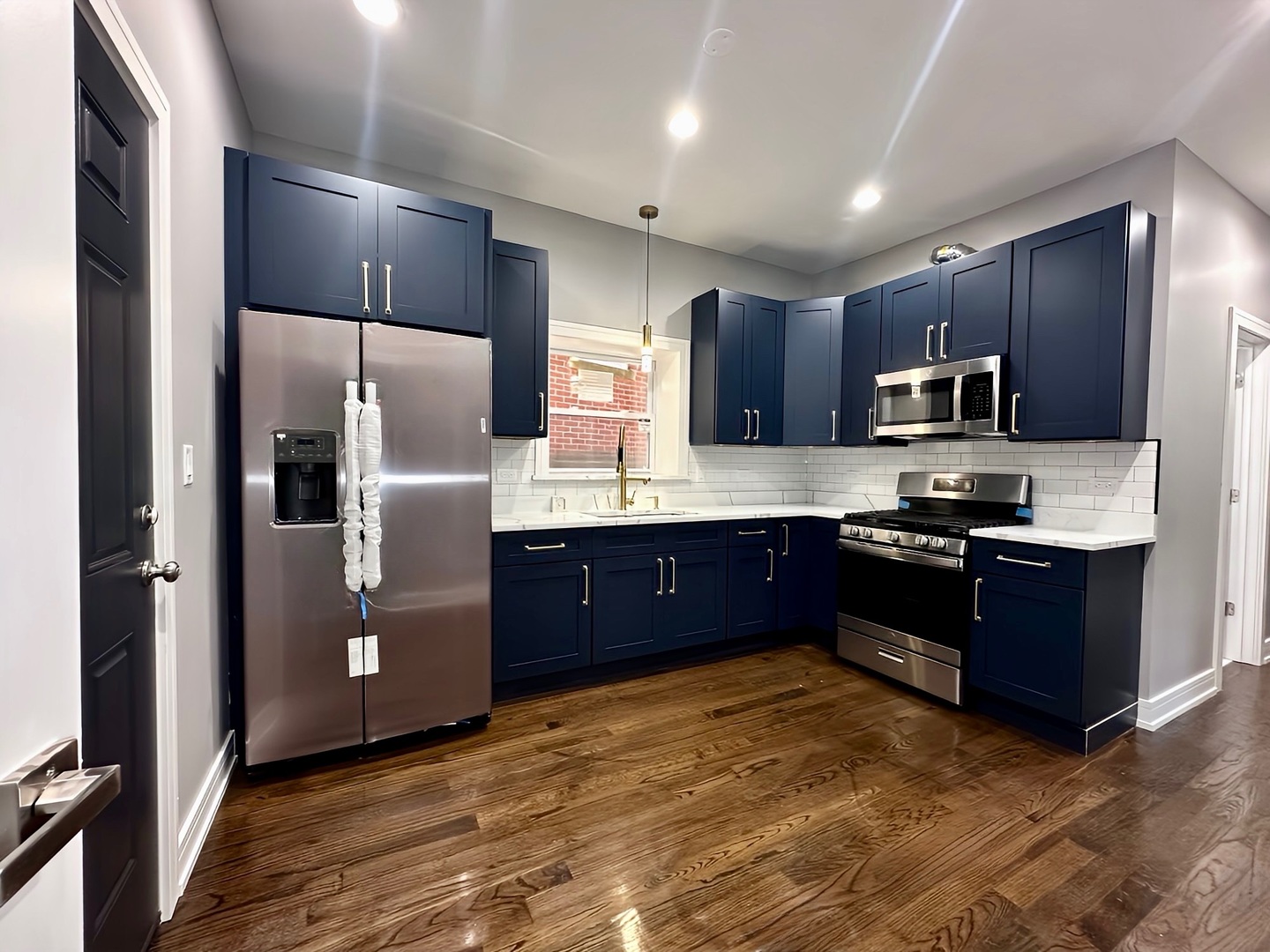 6331 S Elizabeth St Chicago, IL 60636