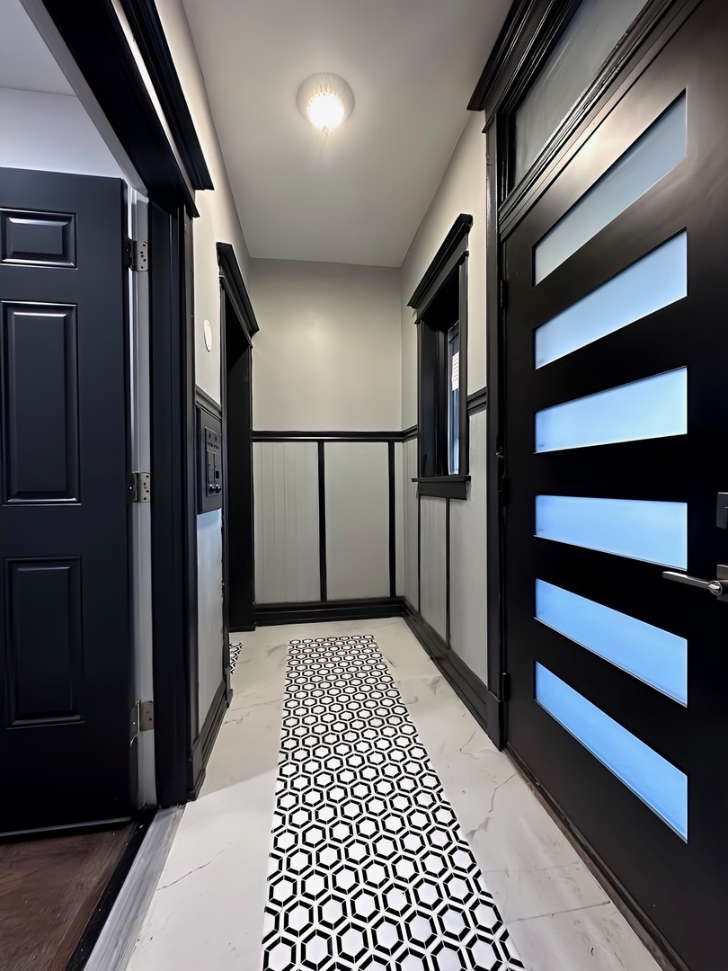 6331 S Elizabeth St Chicago, IL 60636