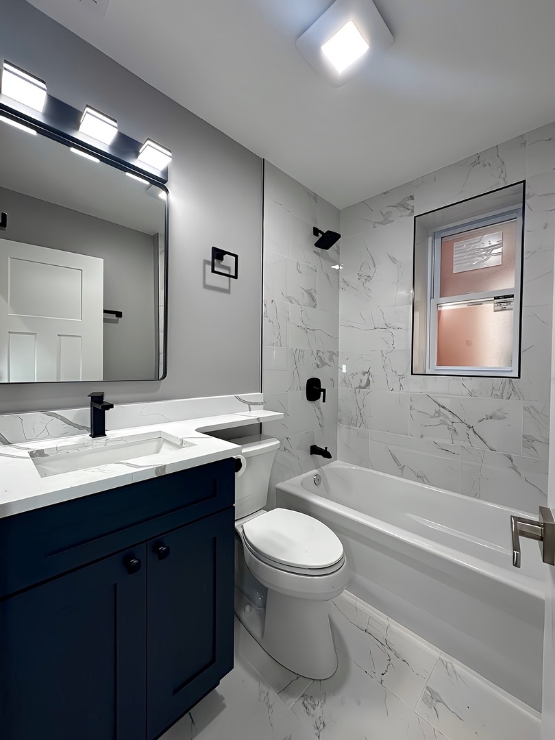 6331 S Elizabeth St Chicago, IL 60636