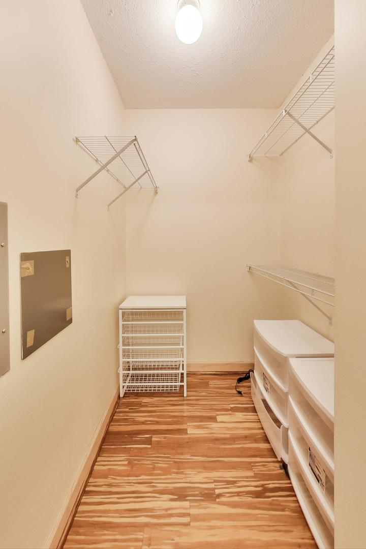 222 N Columbus Dr #1703 Chicago, IL 60601