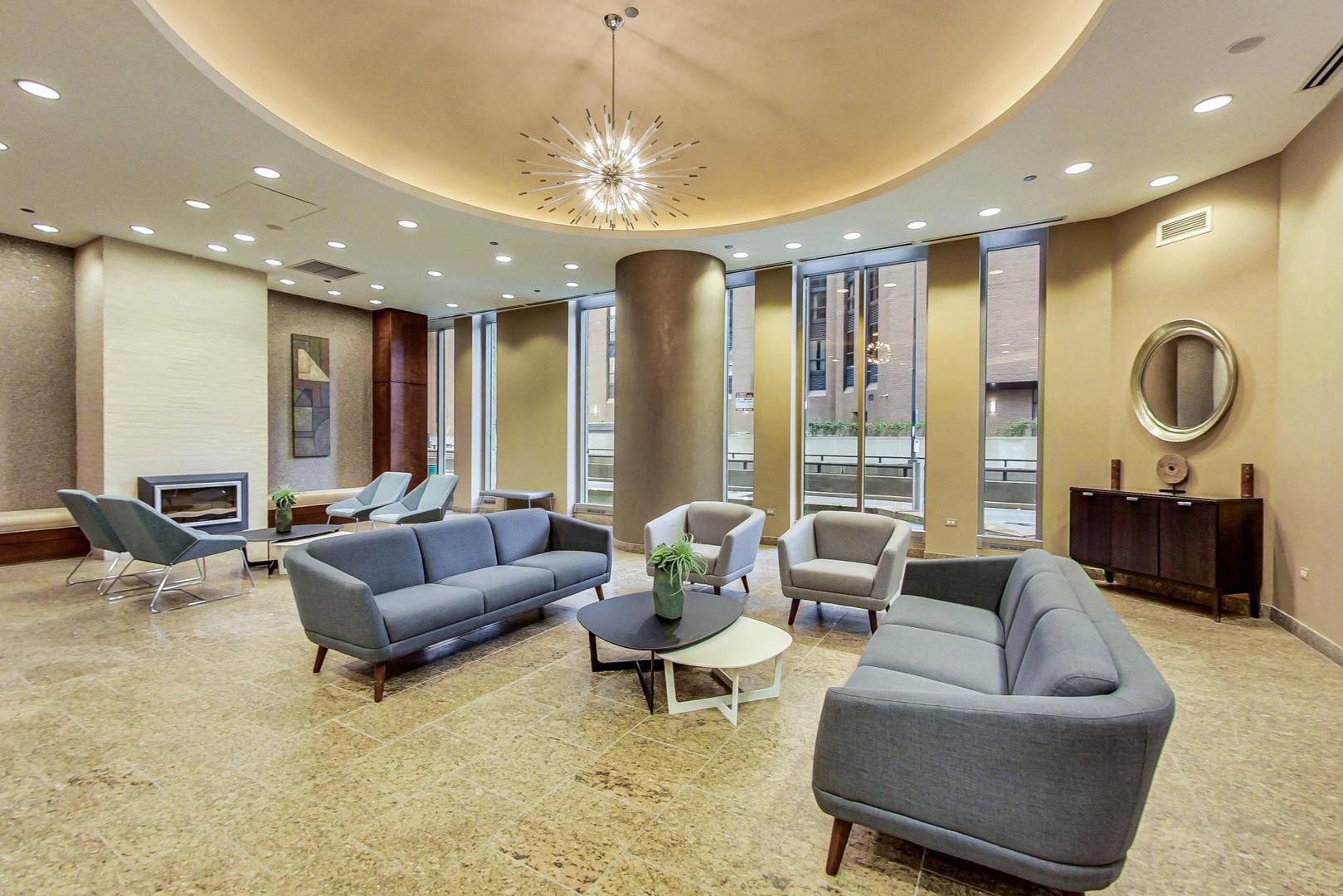 222 N Columbus Dr #1703 Chicago, IL 60601