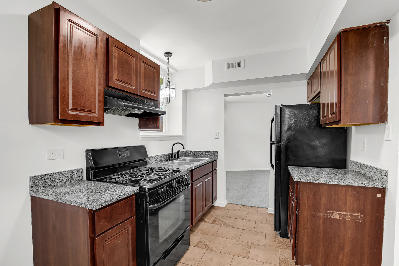 18548 Lyn Ct Homewood, IL 60430