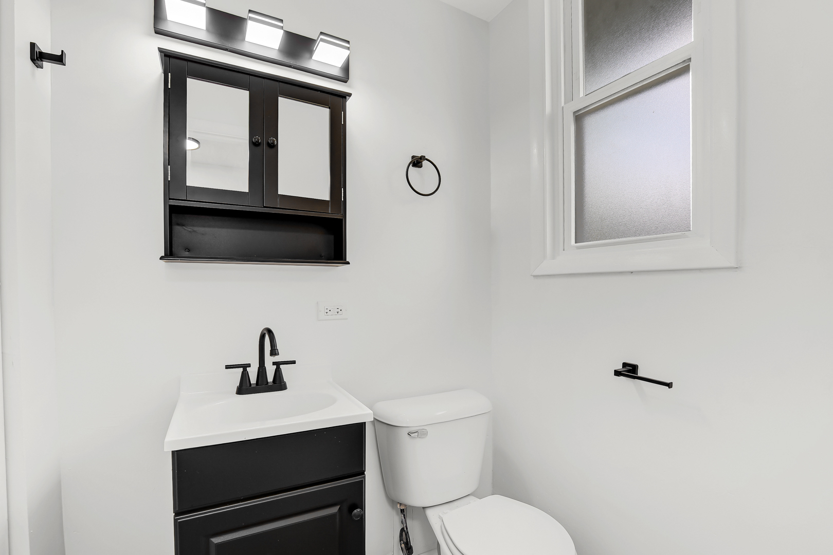 18548 Lyn Ct Homewood, IL 60430