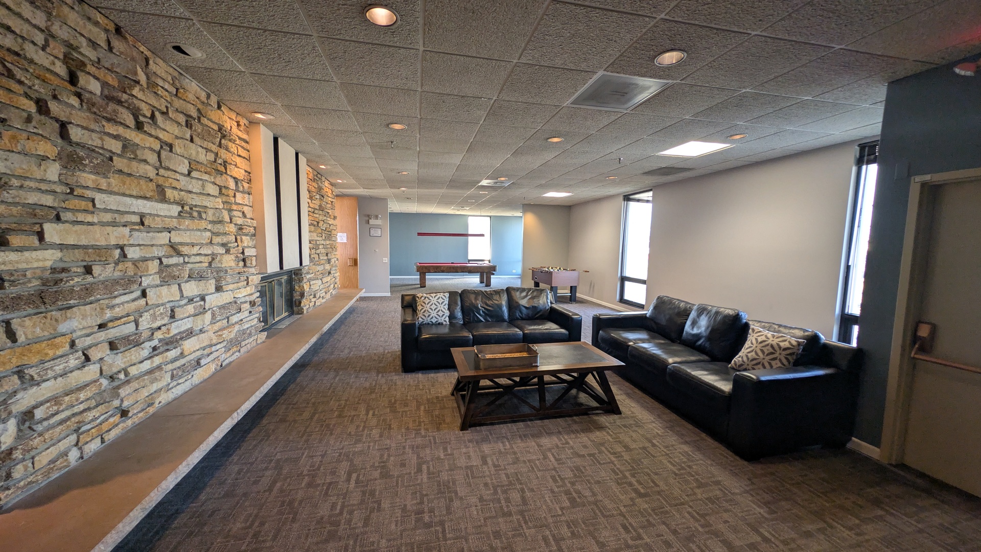 9128 W Ter Dr #2D Niles, IL 60714