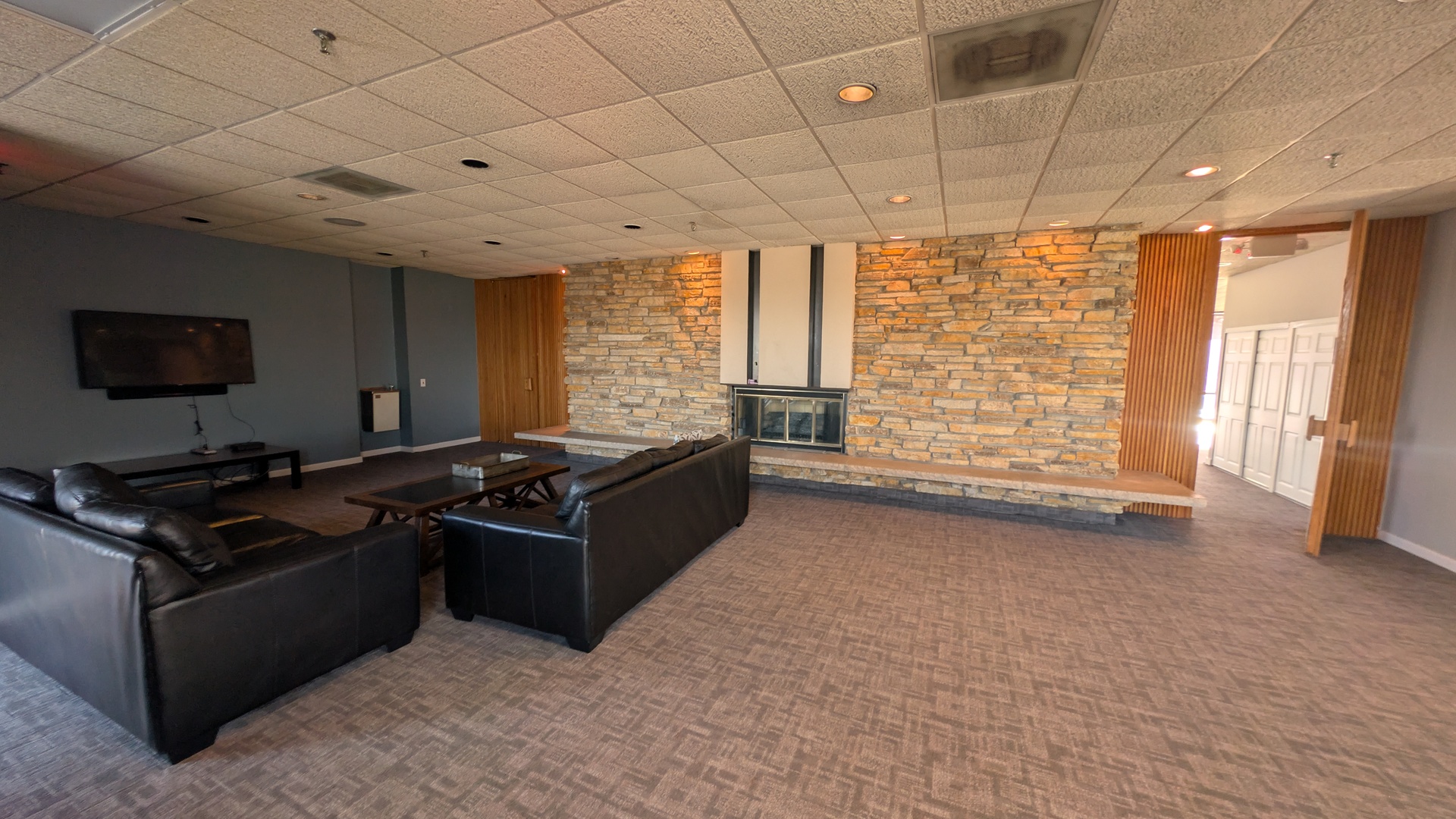 9128 W Ter Dr #2D Niles, IL 60714