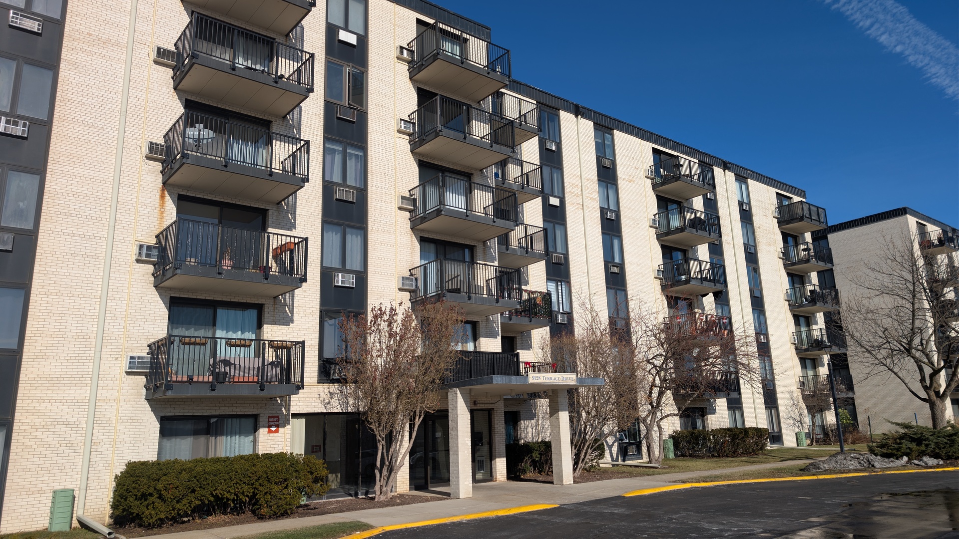 9128 W Ter Dr #2D Niles, IL 60714