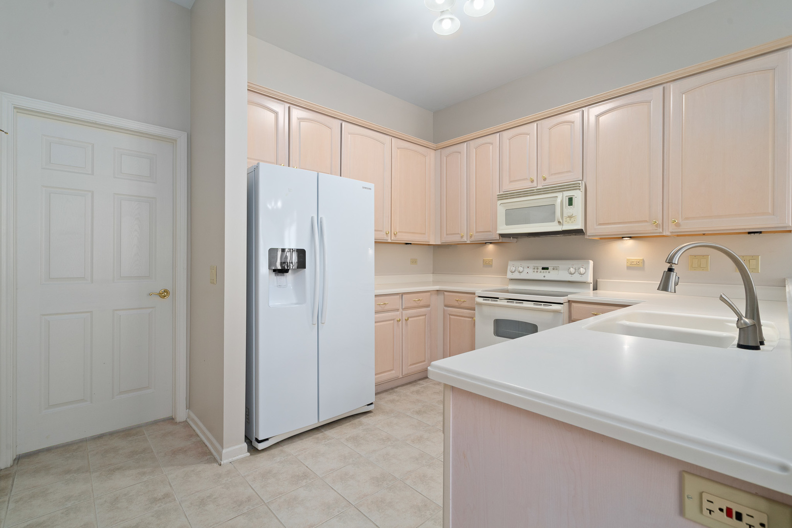 3011 Hvn Ln Joliet, IL 60435