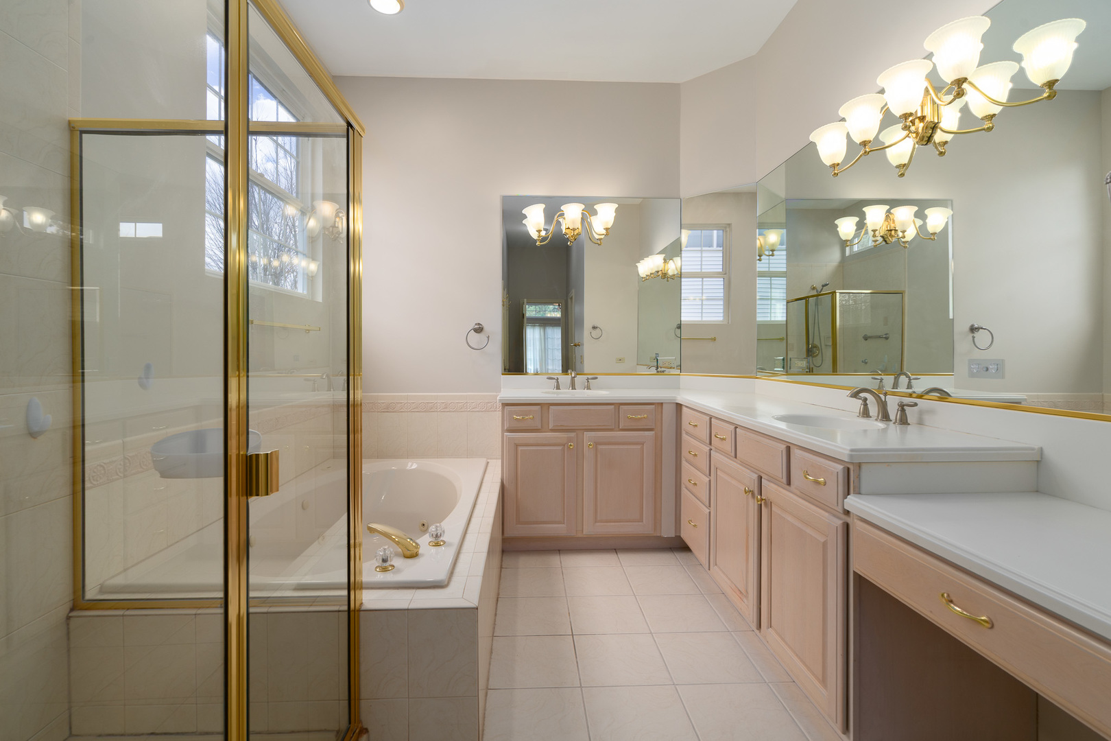 3011 Hvn Ln Joliet, IL 60435