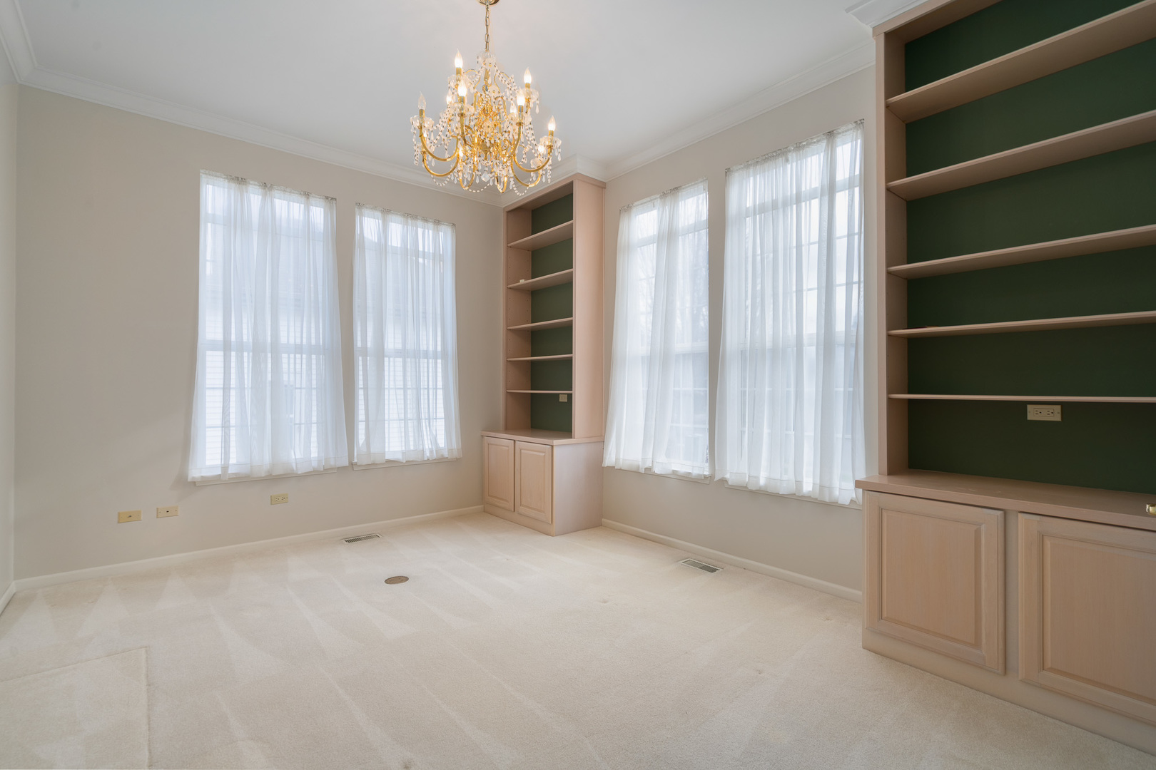 3011 Hvn Ln Joliet, IL 60435