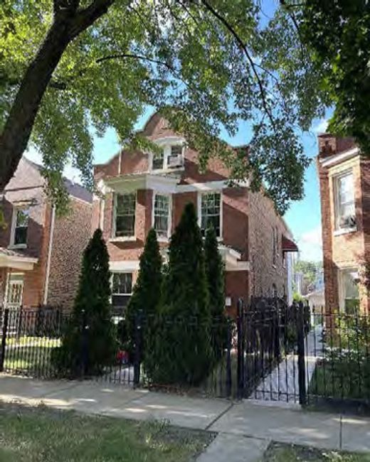 5335 W 23rd Pl Cicero, IL 60804