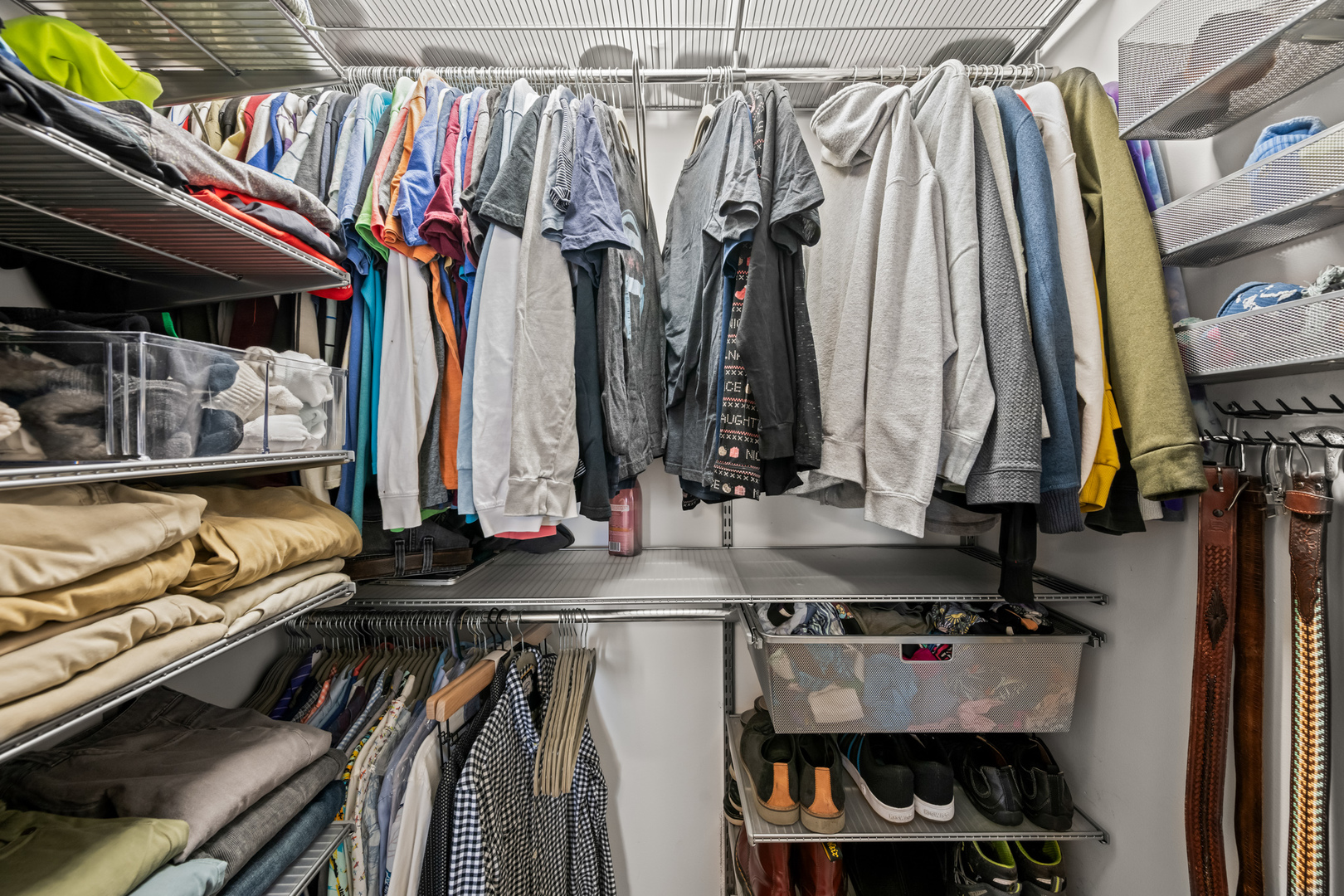 7041 W Touhy Ave #607 Niles, IL 60714